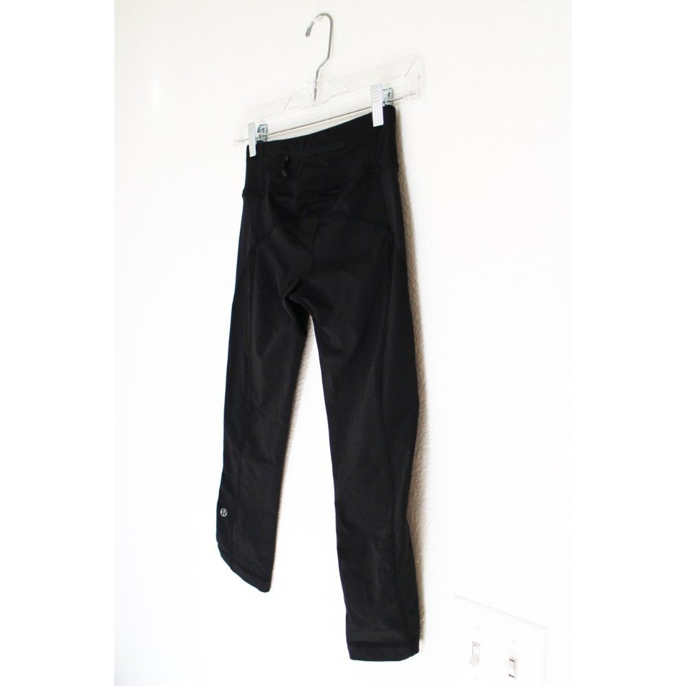 Lululemon Black Ruffle Ruched Mesh Panel Crop Legg - Picture 3 of 4